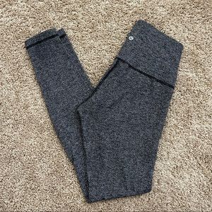 Lululemon athletic leggings
